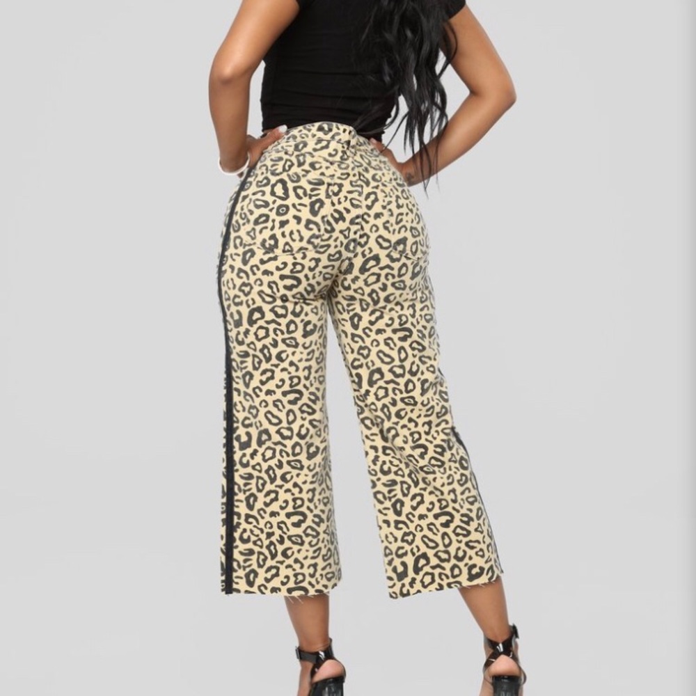 Fashion Nova Leopard High Rise Jeans - Picture 3 of 5